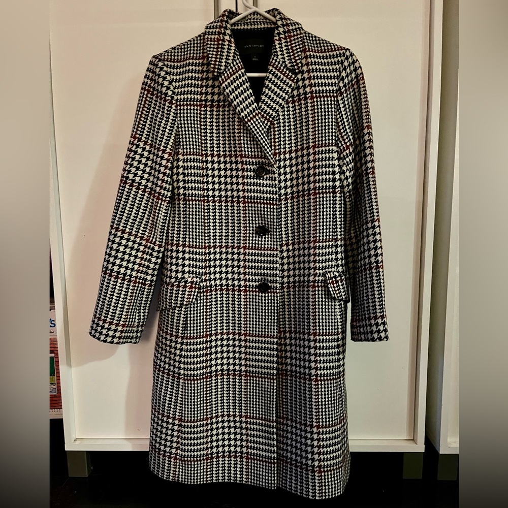 Flawless EUC Ann Taylor Coat